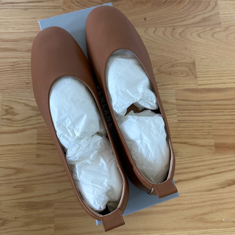 NWT EVERLANE The Italian Leather Day Glove in Toasted Almond size 9.5